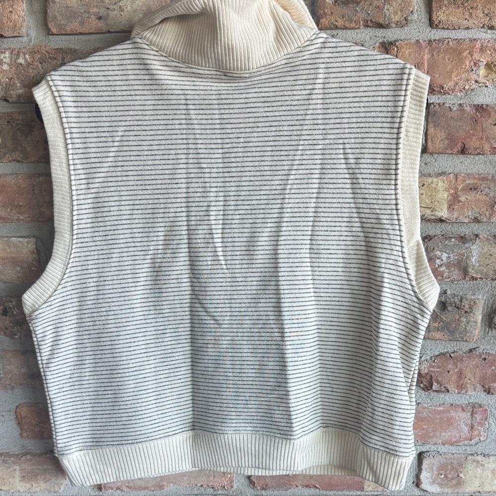 By Together Cream Mini-stripe Textured Knit Top - Picture 7 of 7